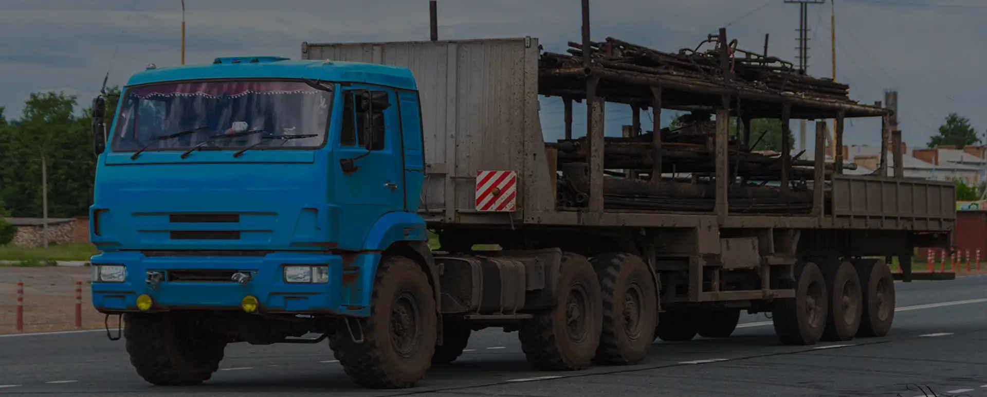 Бортовые автомобили для перевозки грузов по России из Иркутска с водителем от транспортной компании